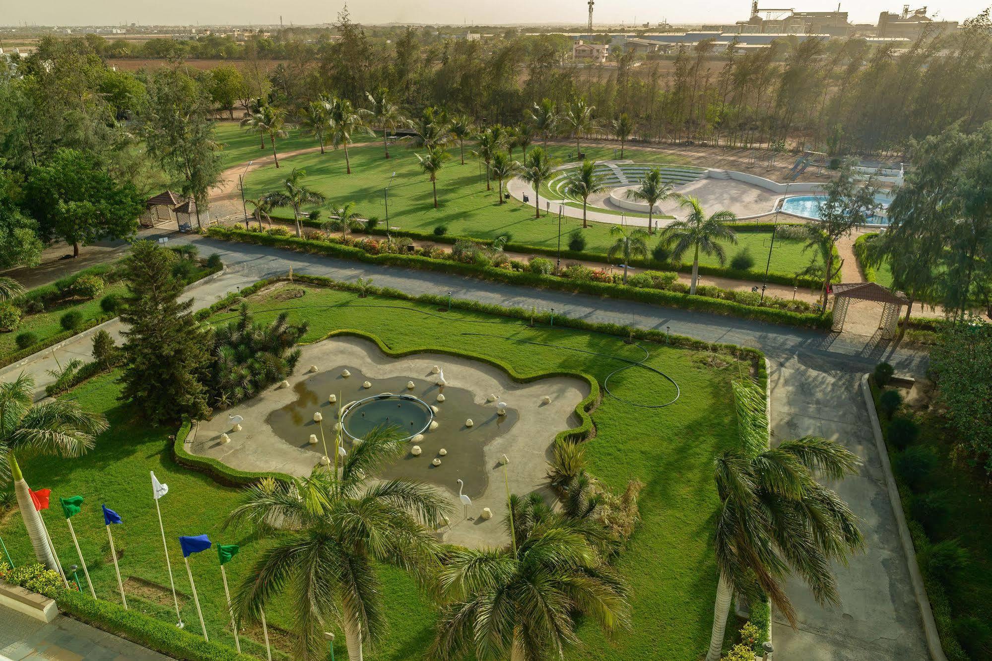 Quality Inn Palms Gāndhīdhām Eksteriør billede