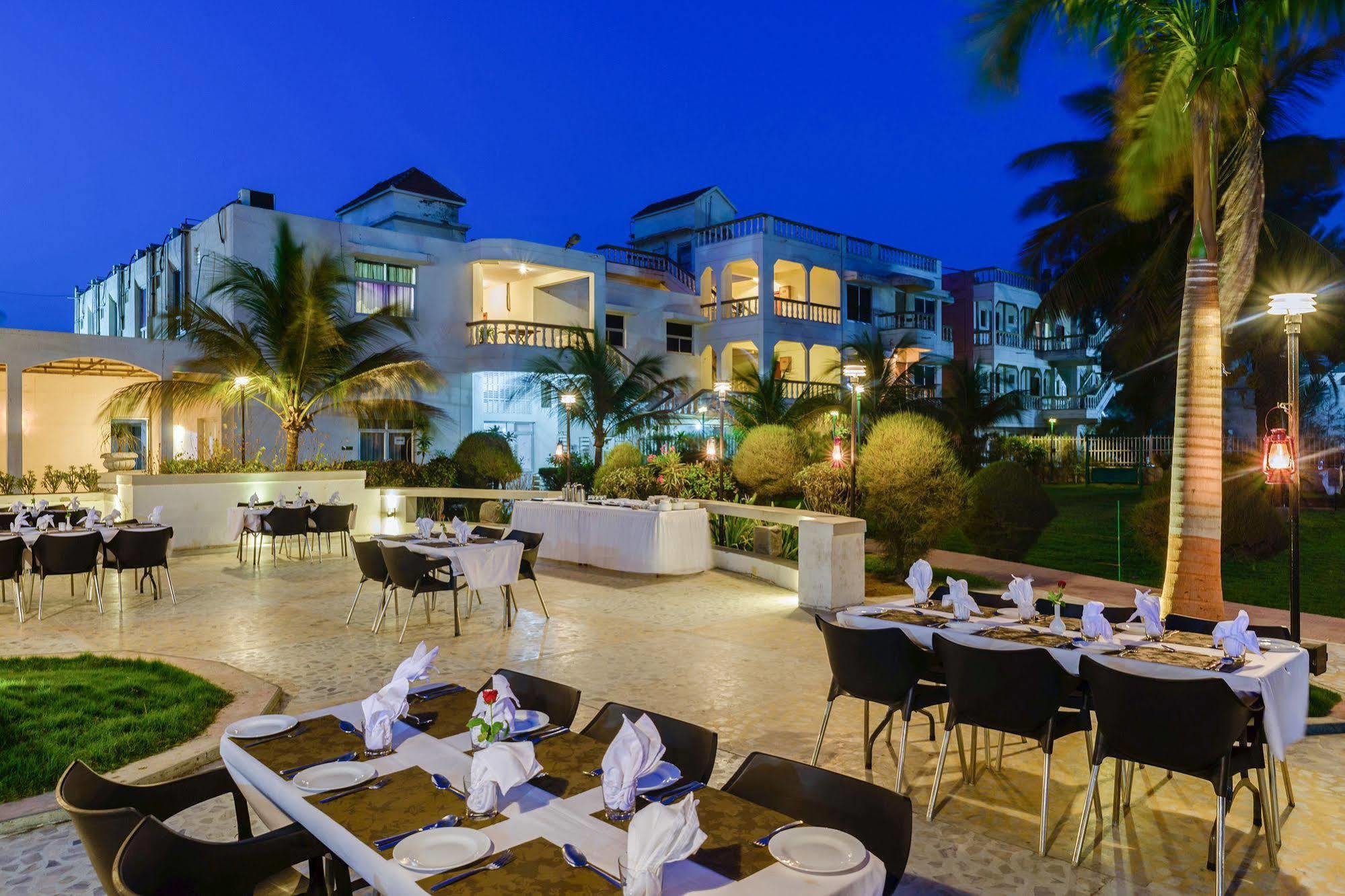 Quality Inn Palms Gāndhīdhām Eksteriør billede
